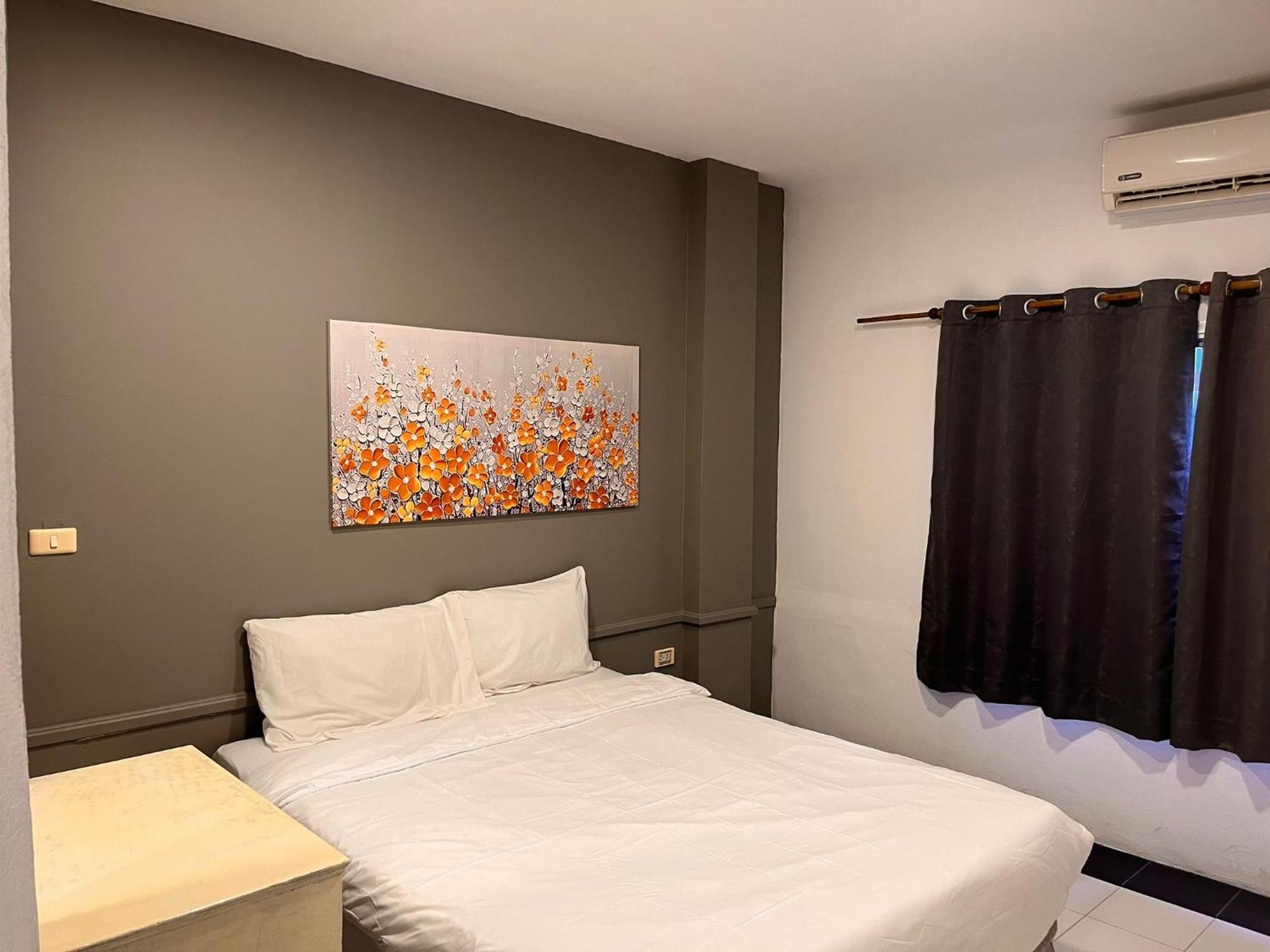 ホテル Shalom Center Chaweng Samui エクステリア 写真