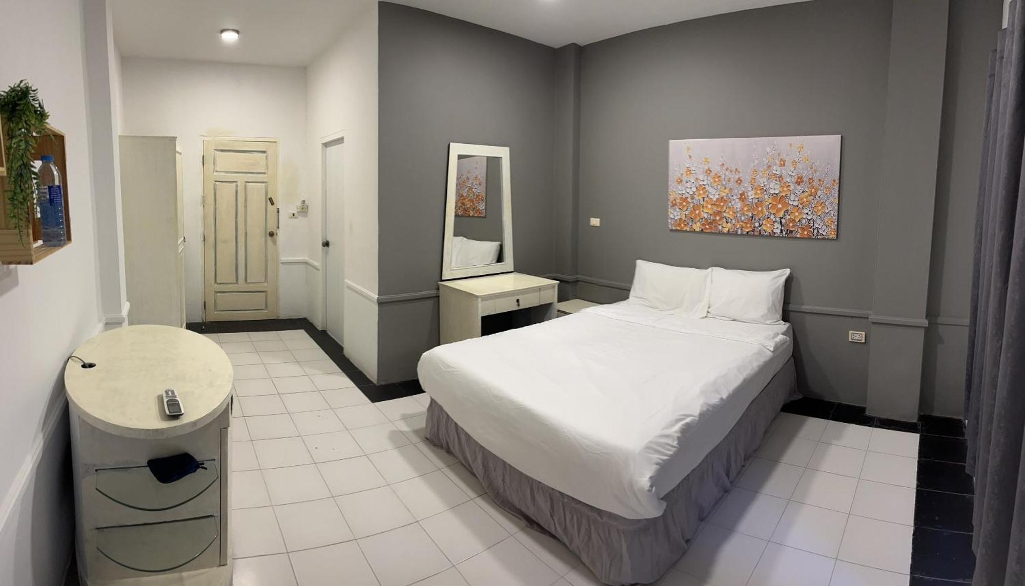 ホテル Shalom Center Chaweng Samui エクステリア 写真